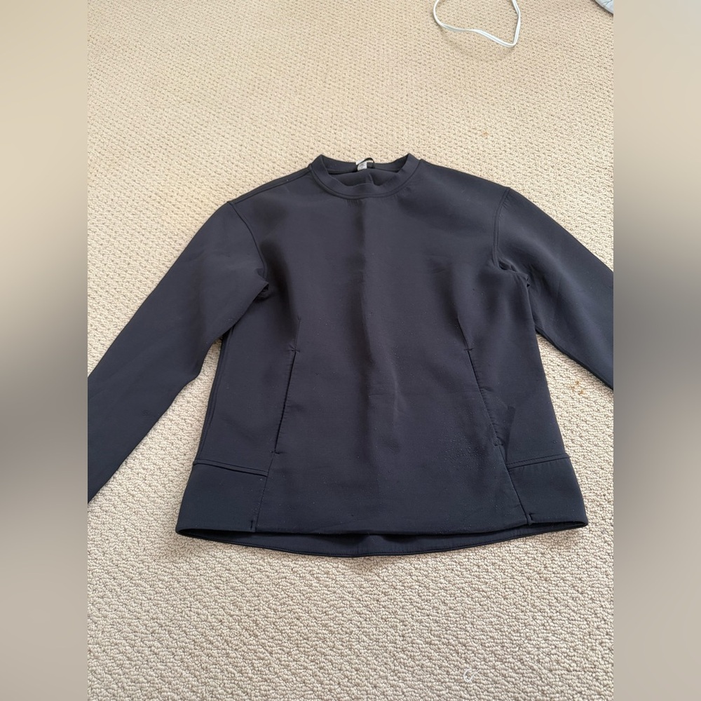Lululemon long sleeve sweater